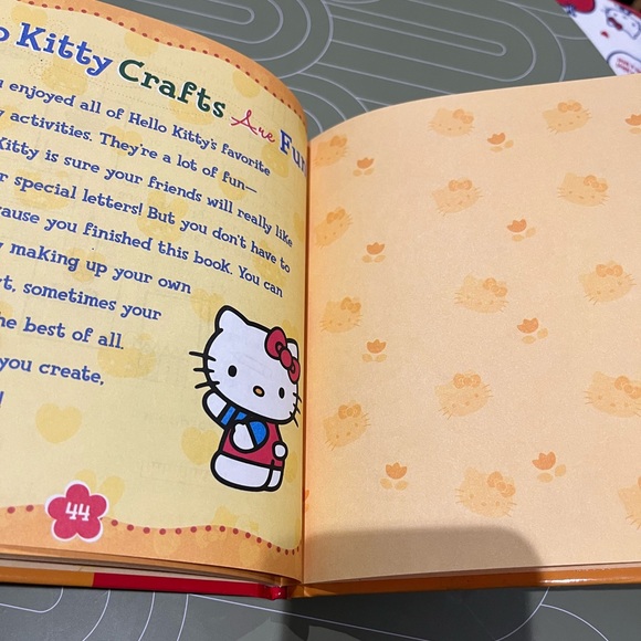 HELLO KITTY Stationery Art Craft Book Scholastic DIY Project Kawaii Sanrio 2001 - Picture 7 of 9